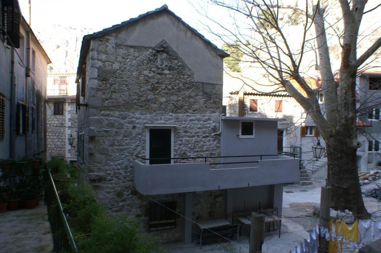 Apartments With A Parking Space Omis - 4327 エクステリア 写真