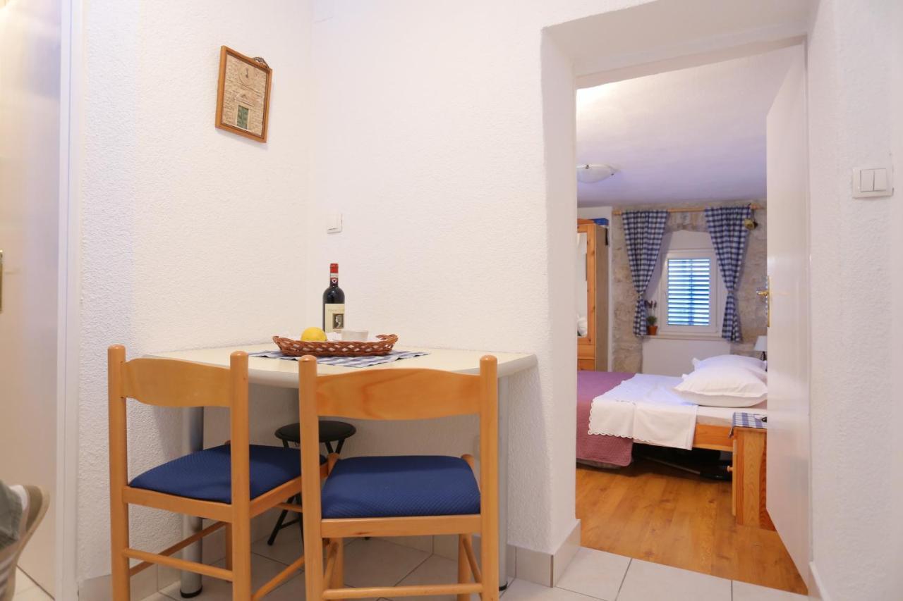 Apartments With A Parking Space Omis - 4327 エクステリア 写真
